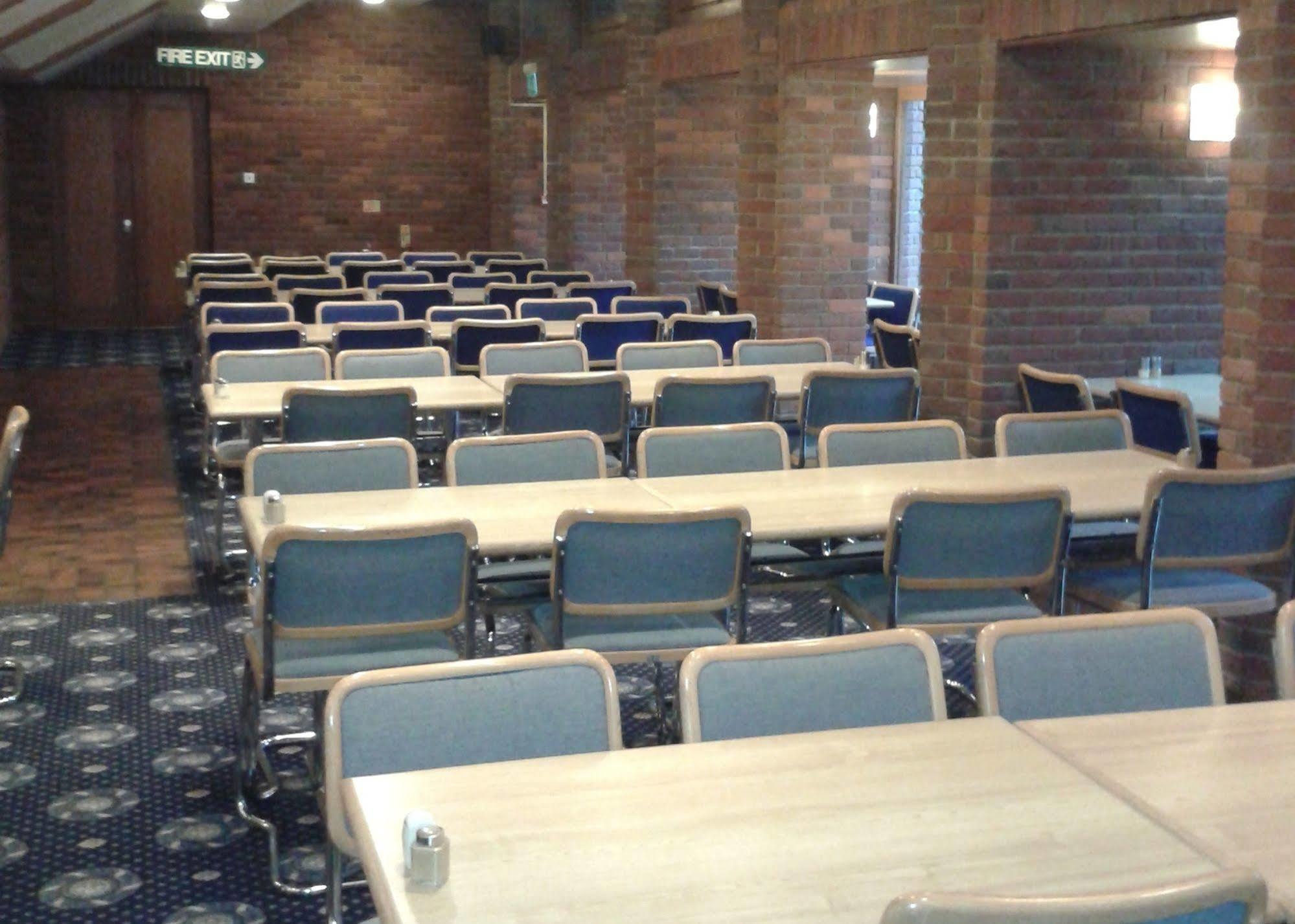 Robinson College - University Of Cambridge מראה חיצוני תמונה