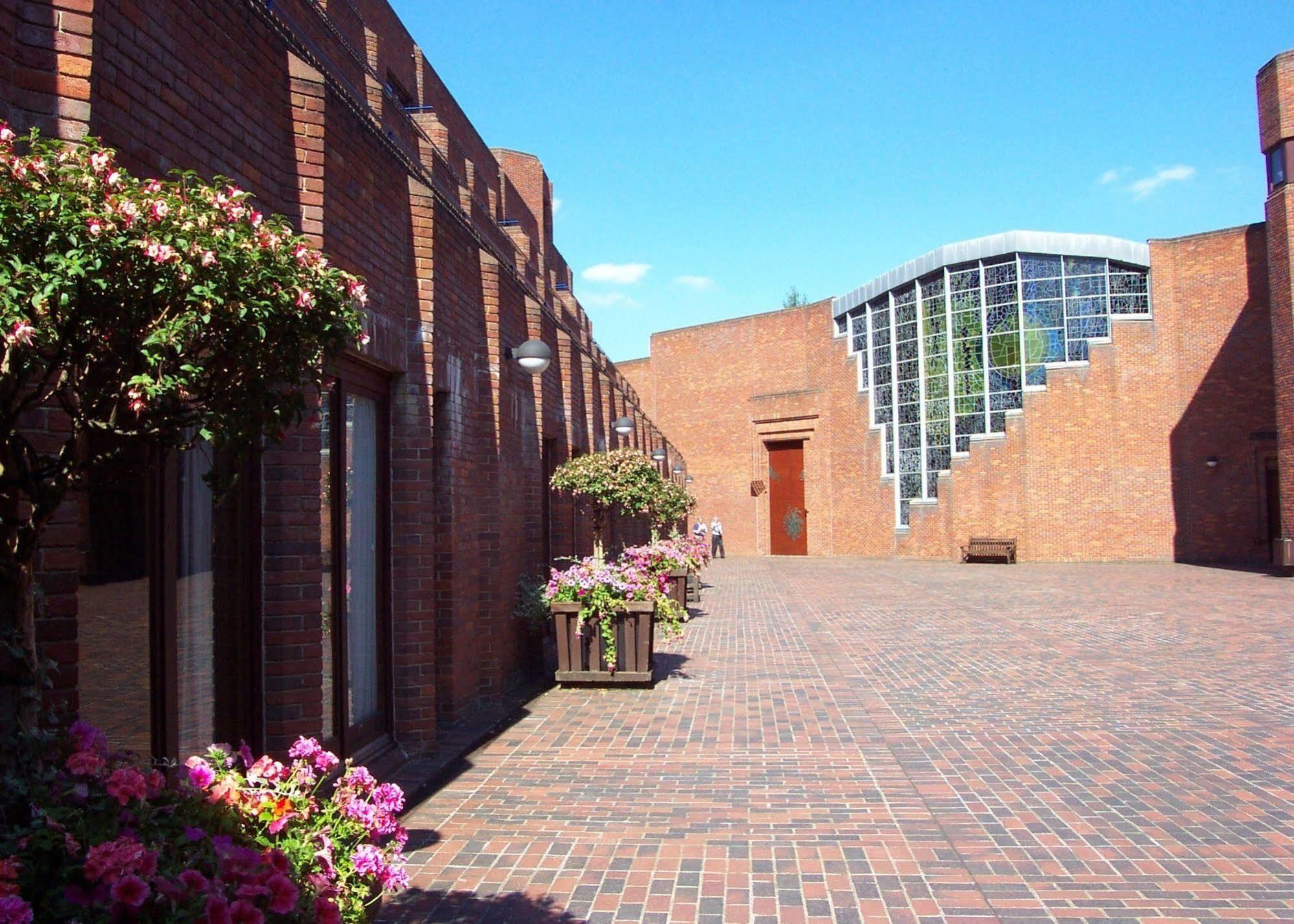 Robinson College - University Of Cambridge מראה חיצוני תמונה